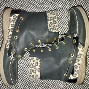 Sperry Hikerfish Boots Womens 8.5M Used 9531393 Black Leather Animal Print